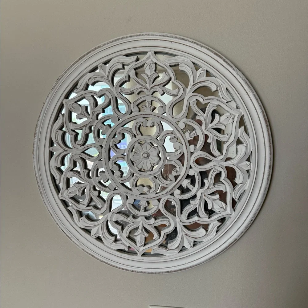Elegant Round White Mirrored Wall Decor